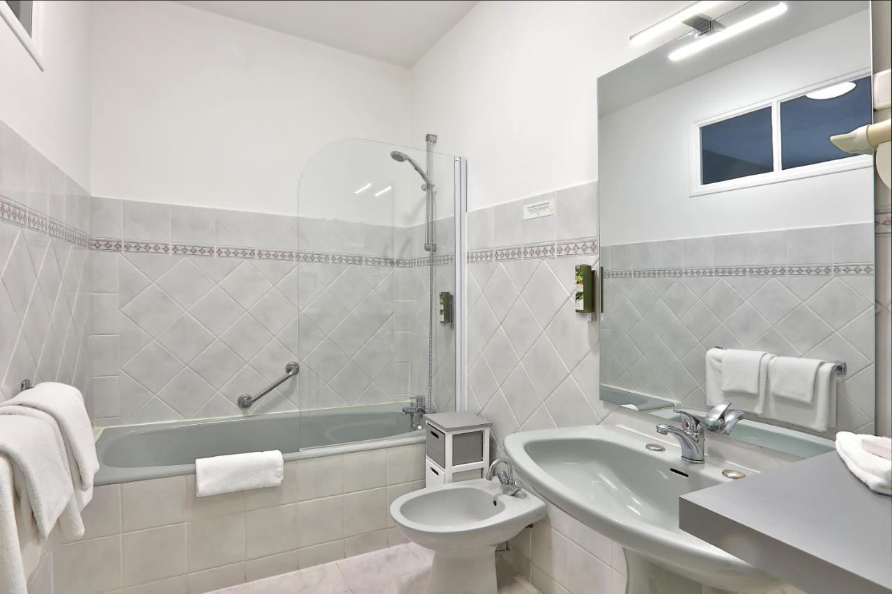 Hotel Restaurant Charbonnel Брантом Экстерьер фото