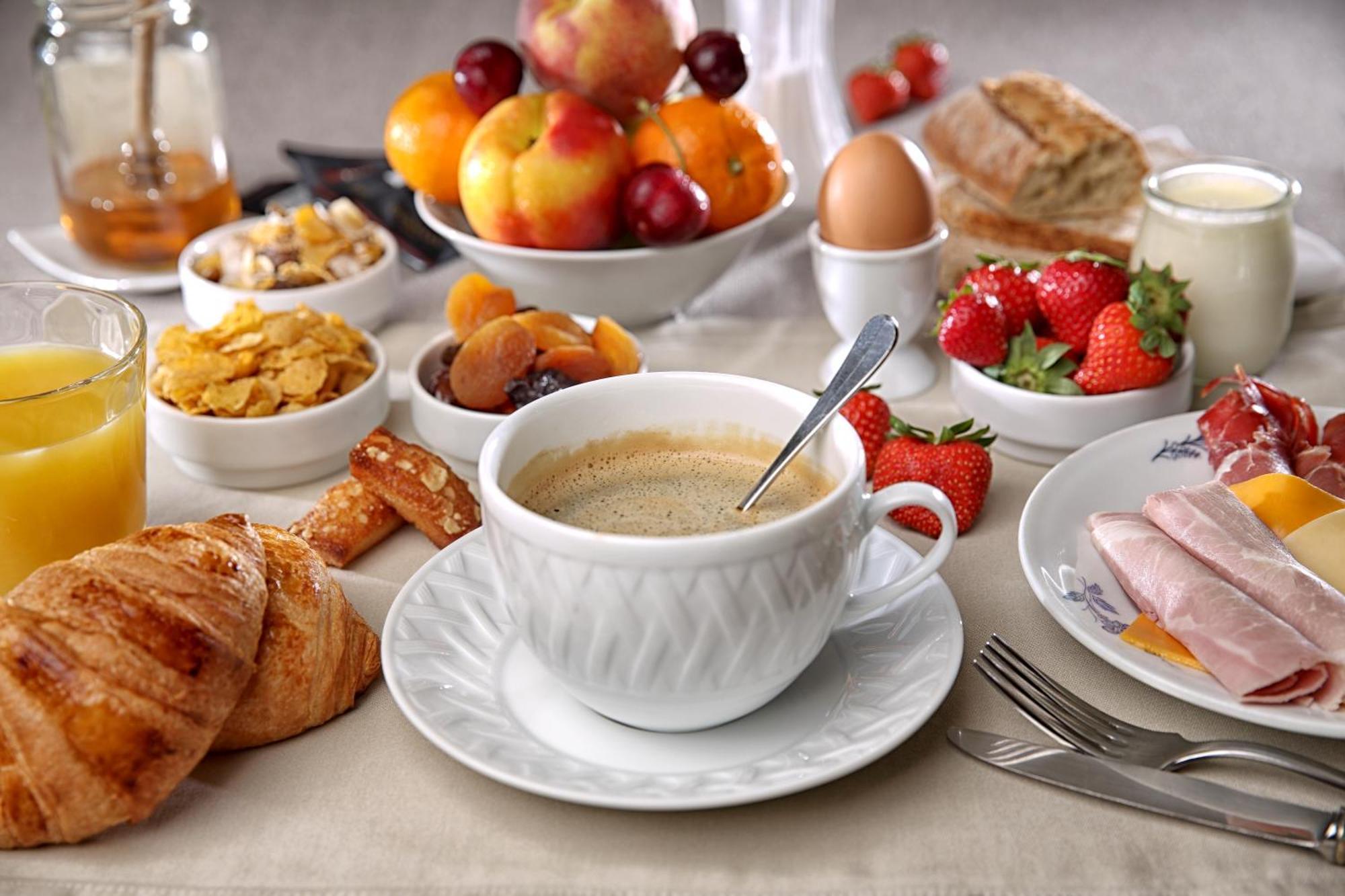 Hotel Restaurant Charbonnel Брантом Экстерьер фото