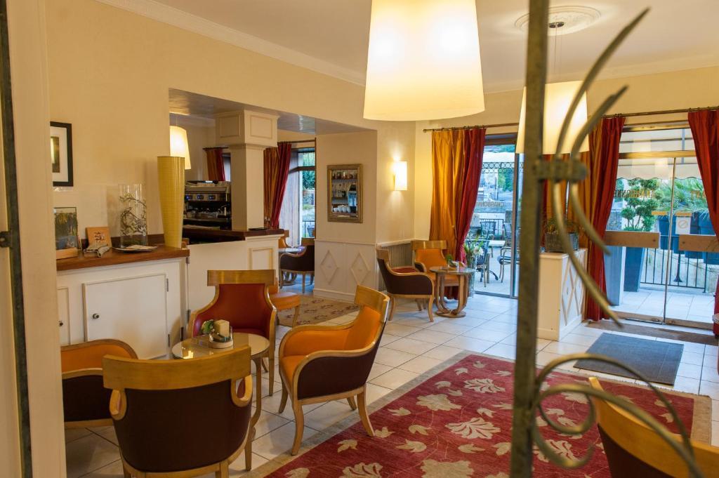Hotel Restaurant Charbonnel Брантом Экстерьер фото