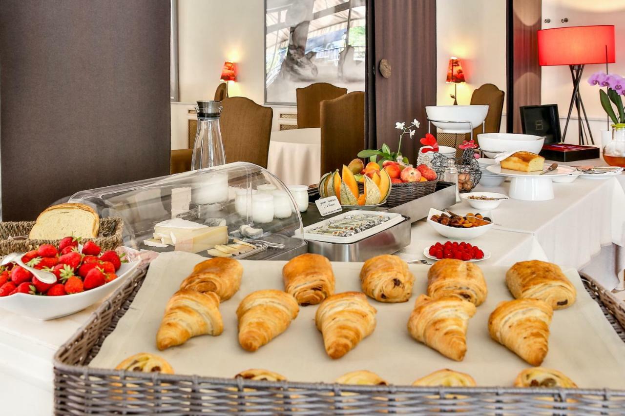 Hotel Restaurant Charbonnel Брантом Экстерьер фото