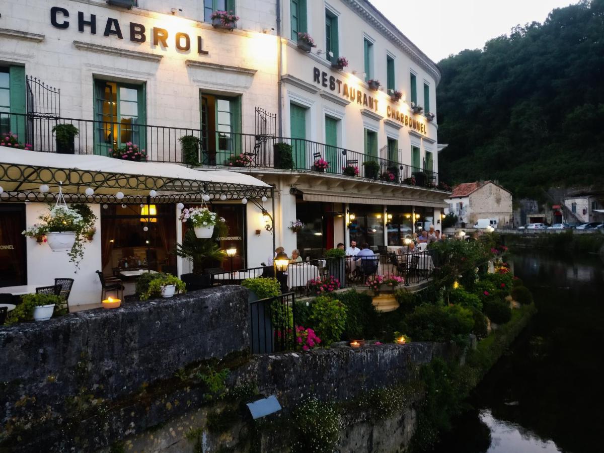 Hotel Restaurant Charbonnel Брантом Экстерьер фото
